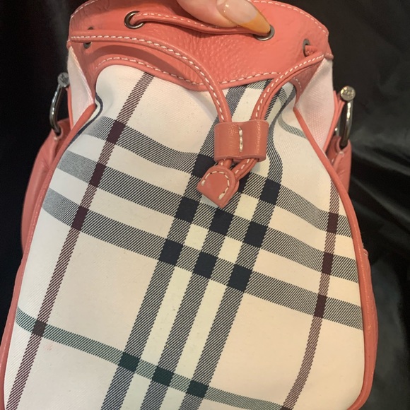 Authentic Pink Burberry Bag - Picture 8 of 10